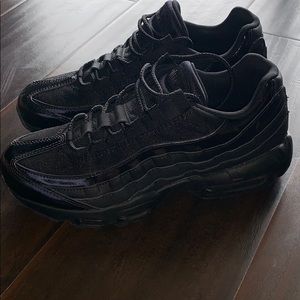 Women’s Air Max 95 All black
